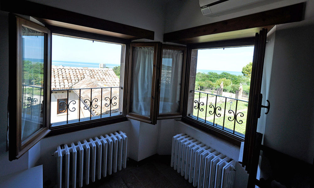 Hotel Residenza Scorcio Sul Mare Porto San Giorgio Exterior foto